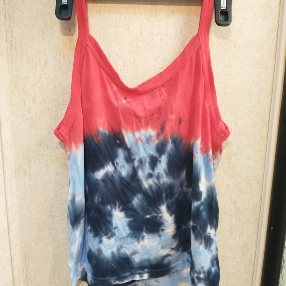 *SOLD* Calvin Klein Jeans Tank Top - Picture 6 of 8